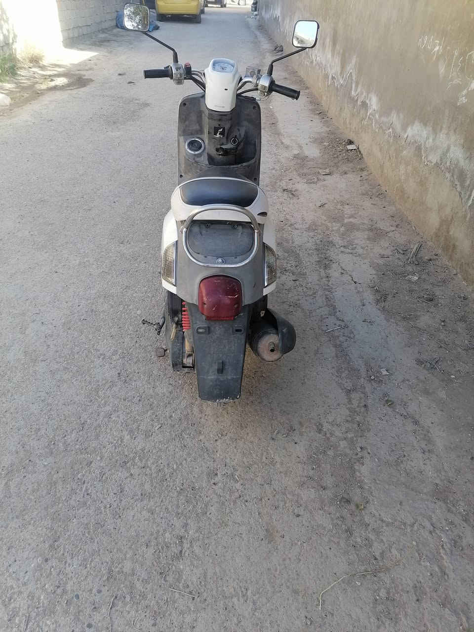 دراجه بوليسي كلها علبلاد اي نقص مابيها مختمه السعر ٥٠٠ وبيها مجال بعقوبه المفرك ***********
