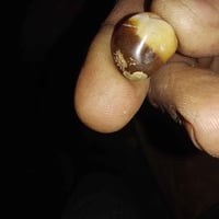 حجر عقيقه • نادر