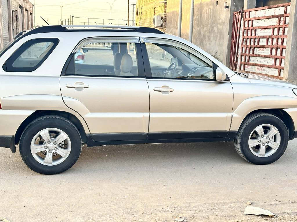 كيه ياموديل 2010 خليجيه مكفولة فول مواصفات مكفولة من ضربة وصبغ ولا بارد مكينه وكير تبريد جهز رقم نبار بسمن موجوده ذي قار غراف سعر المصنع 128 لسياره جديد كاش *********** ذي قار غراف ناصرية, ذي قار
