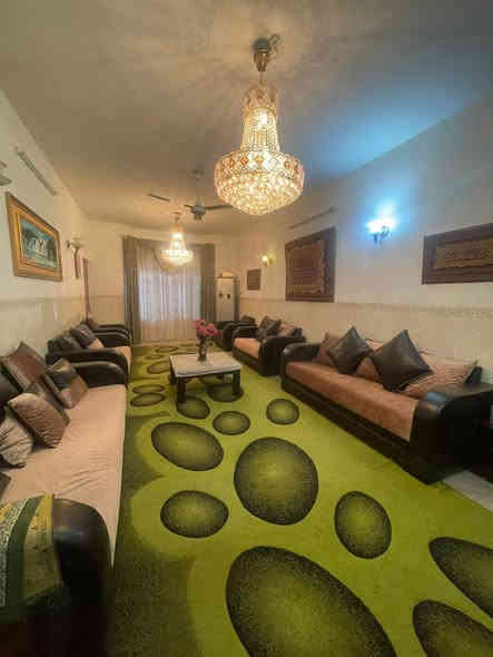 دار للبيع طابو ملك صرف 
موقع الدار كركوك حي الواسطي مقابل شقق الغاز

طابقين بناء سنة 2015
مساحة الدار 300 متر واجه 12 
يقع شارع 15 متر اول فرع خلف التجاري الرئيسي

محتويات الدار 
طابق اول گراج سيارة وحديقة واستقبال ومطبخ و3 غرف نوم وصالة كبيرة ومخزن ومجمع صحيات

طابق ثاني استقبال ومطبخ و3 غرف نوم 
درج خارجي معزول 

💵💵السعر 285 وقابل للتفاوض💵💵

 
🔴 1- التعامل يكون مع صاحب العقار الشرعي حصراً
2- المكتب  وسيط بين الطرفين ولحفظ الأجرأات القانونية والتأكد من صحة العقار قبل تسليم اي مبلغ بأشراف قانوني

للأستفسار ✅مراجعة مكتب الاسياد للعقار 🔔

📍عنوان المكتب كركوك واحد حزيران قرب تقاطع الحصو ورمل 
                 للأتصال ***********📱

                             ***********📱

✅نستقبل جميع عروضاتكم السكنيه والتجاريه في كركوك 💯والترويج لها عبر الصفحه الخاصة بل مكتب
                  مكتب  الاسياد للعقار 
للأستثمار والتطوير العقاري 💯 معنا نحو الأفضل

https://www.facebook.com/profile.php?id=100063971986106&mibextid=ZbWKwL
