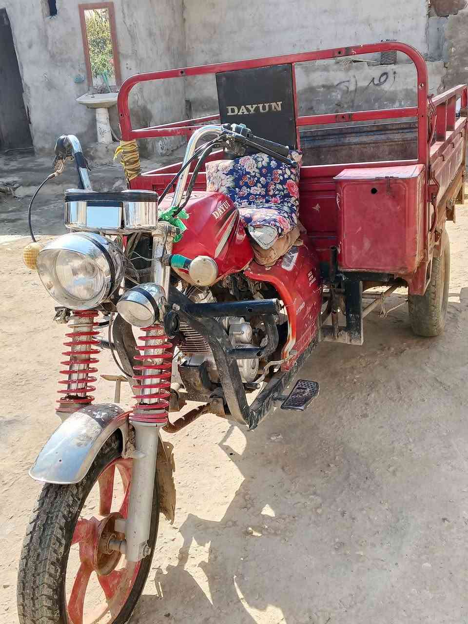 سلام عليكم ستوته للبيع موديل 15بيه محرك 24 وكسن مال صقر دشبول ودبلات صقر كله جدد مكفوله مكان بابل شوملي وهاذه رقمي ***********
