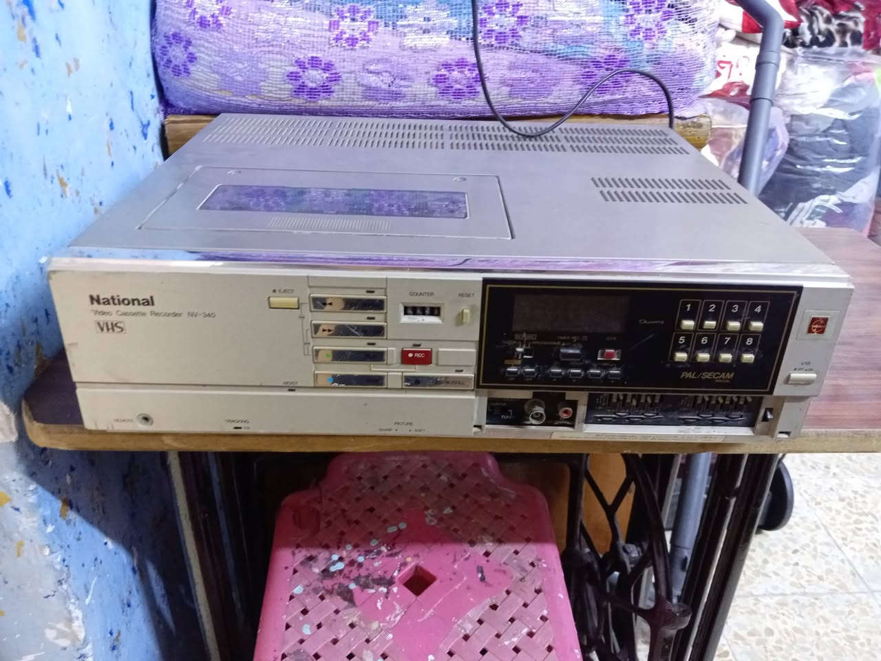 السلام عليكم فديو كاسيت ناشيونال موديل 340 ياباني يحتاج قوايش والساعه ما تشتغل الجهاز شغال كلش نظيف وسعره 
٣٠ الف  مكاني بغداد موجود توصيل الهاتف ***********
