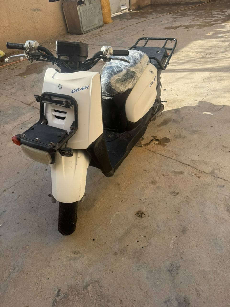 للبيع السعر ٥٠٠ وبيها مجال عنواني البصره الزبير ***********
