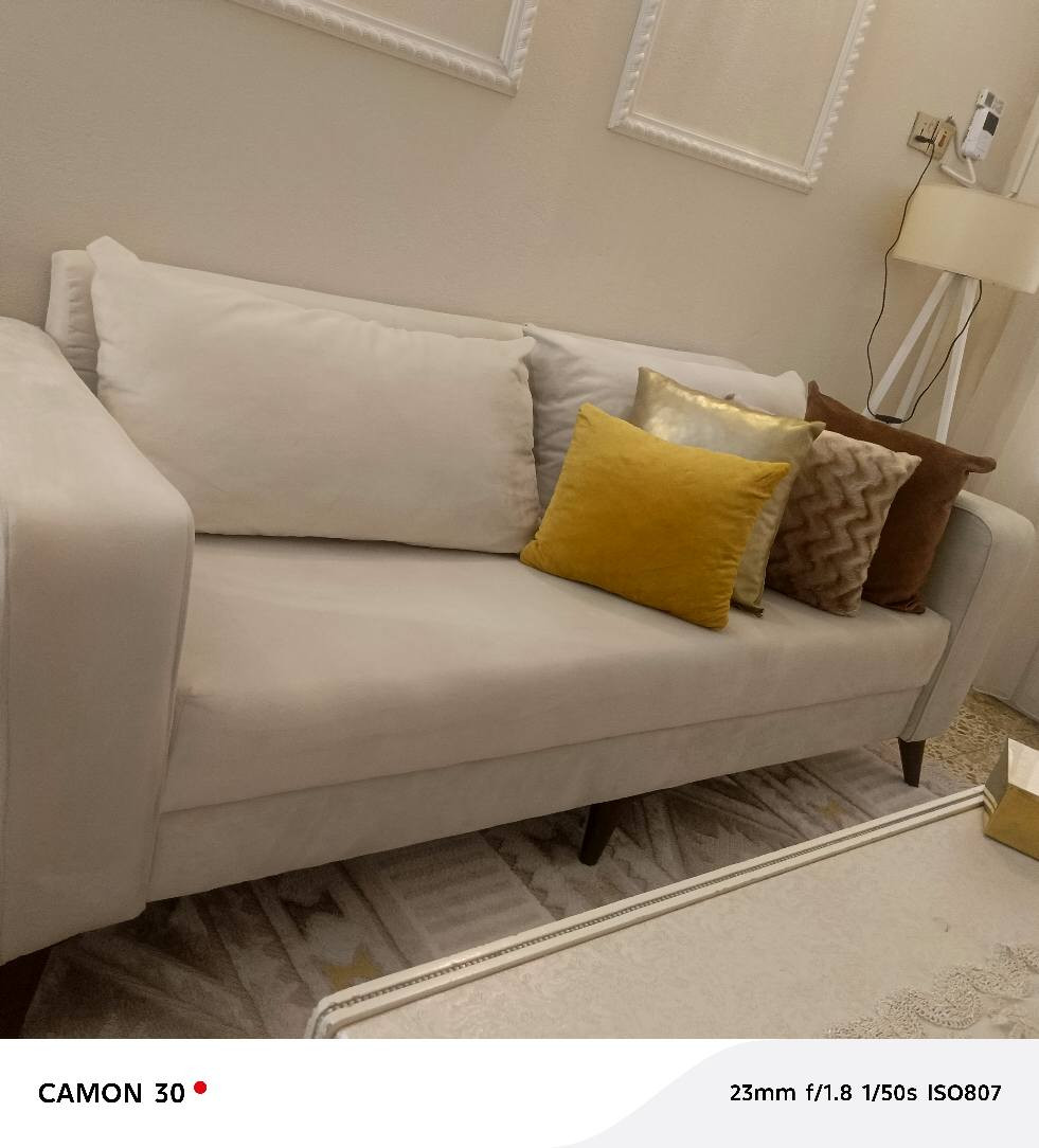 اثاث استقبال بردات وتخم تركي جديد وطبله وسطيه كلهن جدد وتفصال مو جاهز ..سعرهن ٨٥٠ وبيهن مجال للشراي عمارة, ميسان


**إذا كنت صاحب هذا الإعلان وتريد حذفه لأي سبب، رجاءا أرسل رسالة إلى الدعم الفني**