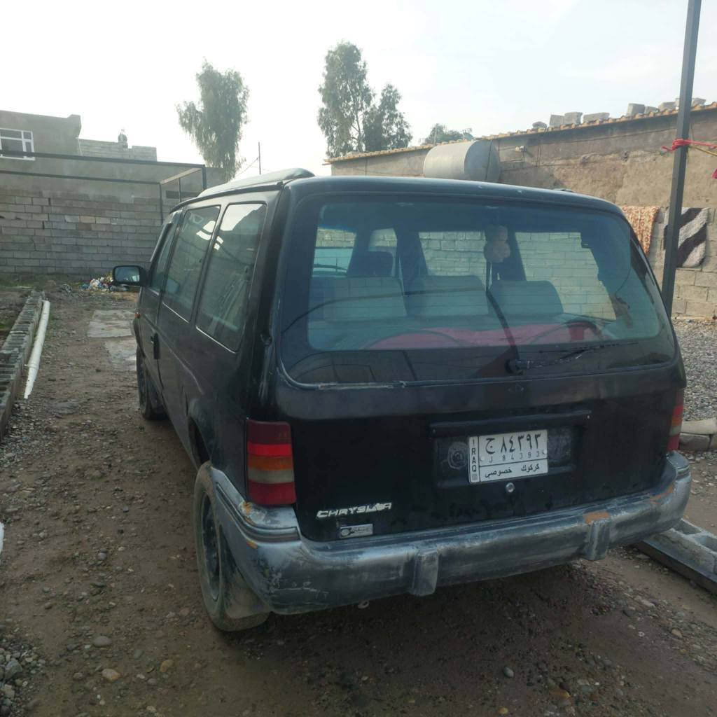 دوج كلايزر 1992 شاصي قصير 7 راكب 
‏شرط التحويل والوكالة سنوية نافذه 2023 
‏كير ومحرك كامري ابو الكف شديتهن جديد 
‏كهربائيات شغاله غرفتها نضيفة 
‏سارة حلوة وناعمه ترايك وين متريد 
‏السعر ((((( 30 )))))) وبيها مجال 
‏مراوس هم يرهم حسب القناعة 
‏مكان السيارة كركوك جرداغلي
‏اني مكلف بالنشر شراي اتصل 
‏*********** كركوك, العراق
