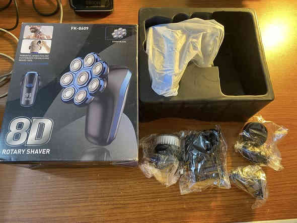 السلام عليكم هذني تصفيه للبيع كل قطعه وسعرهة ***********
