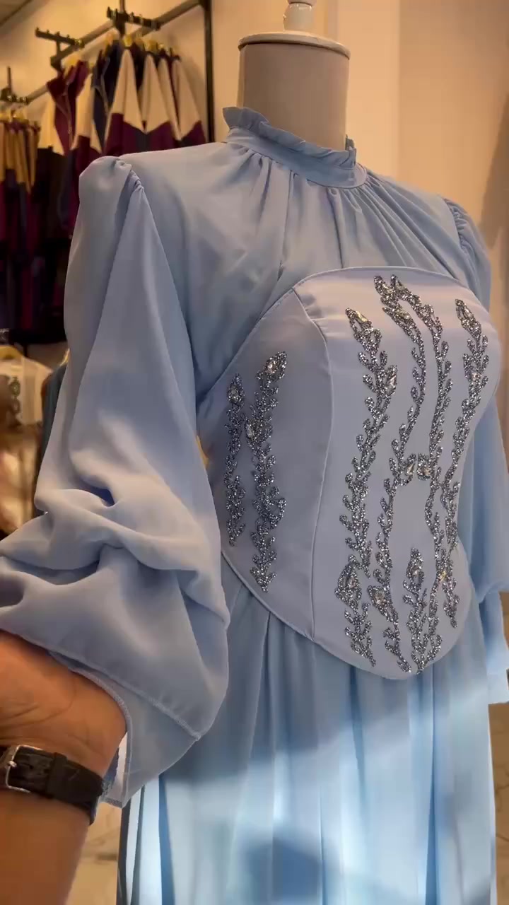 كولكشن الفساتين✨🔥
فستان الضجه🫰🏻

فستان شيفون مع توب كرستال💎

كولتي عالي جدآ تركي ✨

قياس 38 40 42 44 46 48


**إذا كنت صاحب هذا الإعلان وتريد حذفه لأي سبب، رجاءا أرسل رسالة إلى الدعم الفني**