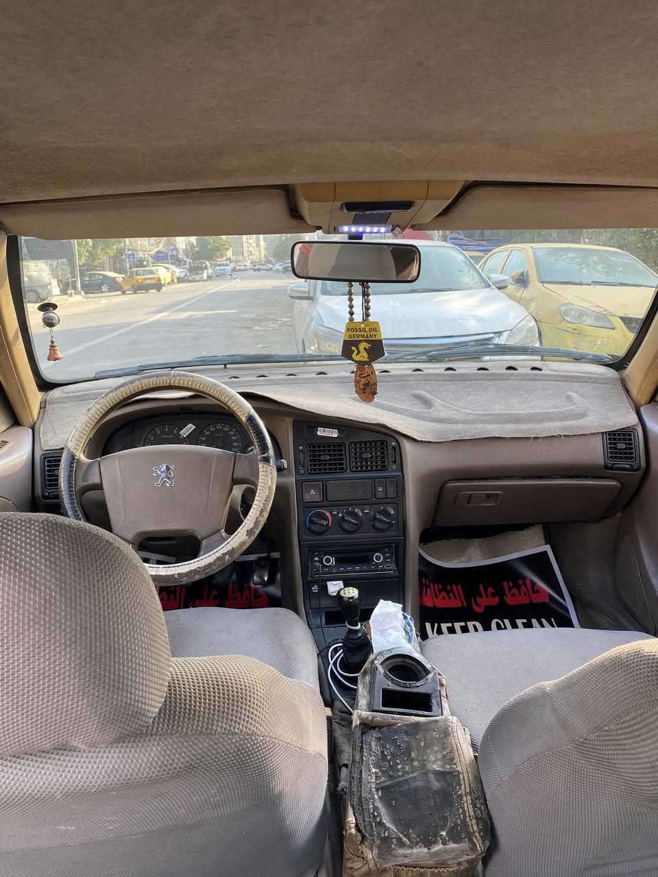 سلام عليكم بيجو اكد موديل 16 بيه باب خلف عبري اليمنه وجاملخ خلفي صبغ وبيه بارد بالمسطرة مال صندوك بدون دواخل مال دراجه هاي وبارد بذيل جاملغ السايق تبريد تدفئه شغلات ع ابلاد مكينه تنقص نص لتر يوميه بسمي سياره سنويه ل29 مساقطه وتاخذ مني صافي سعرة 36 وشويه بيه مجال اتصل وبيك خير وتدلل *********** عنوان بغداد اعظمية او صليخ
