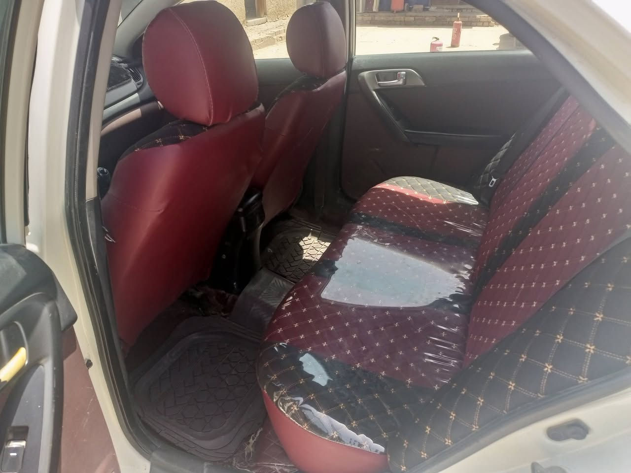 سلام عليكم سياره سيراتو للبيع مكفوله ما عدا طخه بصيطه بجاملغ بصف الايتسياره رقمه اربيل مناقصه اي شي الشراي يتصل على الرقم *********** مكلف بنشر اي ستفسار اتصال على هذا الرقم
