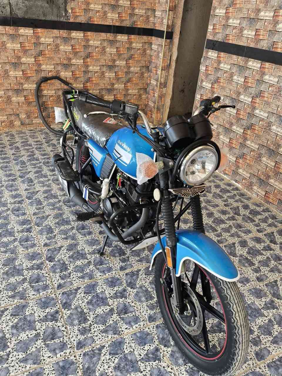 دايون نفخ موديل 21 الدراجه كلك كلك مكفوله عن السرقه كفاله عامه دراجه نضيفه او حلوه ما عايزه لو برقي  مكاني الحله ناحيه السده منطقه المهناوي قريه 5.  لي مو شراي لا يتعبني رجااا   السعر خاص...  رقمي... 👇
***********
