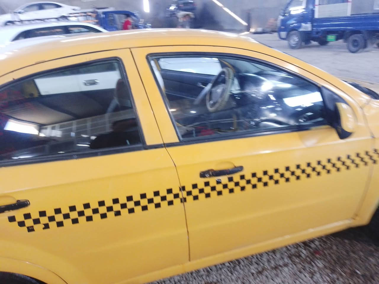 سلام عليكم حبايبي سيارة فيو البيع موديل 8رقم نكليزي الستفسار ***********تصل
