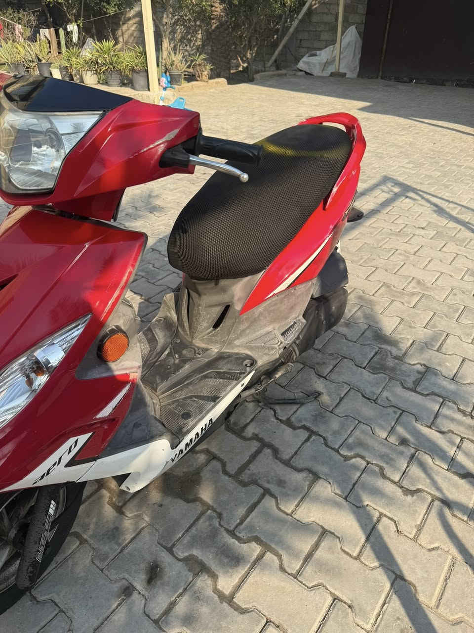 السلام عليكم 
دراجه جي تي ار  مديل 14 للبيع
مكفوله كفاله عامه مابيها نقص
دراجه رمبه ماصار هواي من منزلها
السعر مليون 150 وبيها مجال 
مكاني بغداد الشعلة الصدرين
***********
