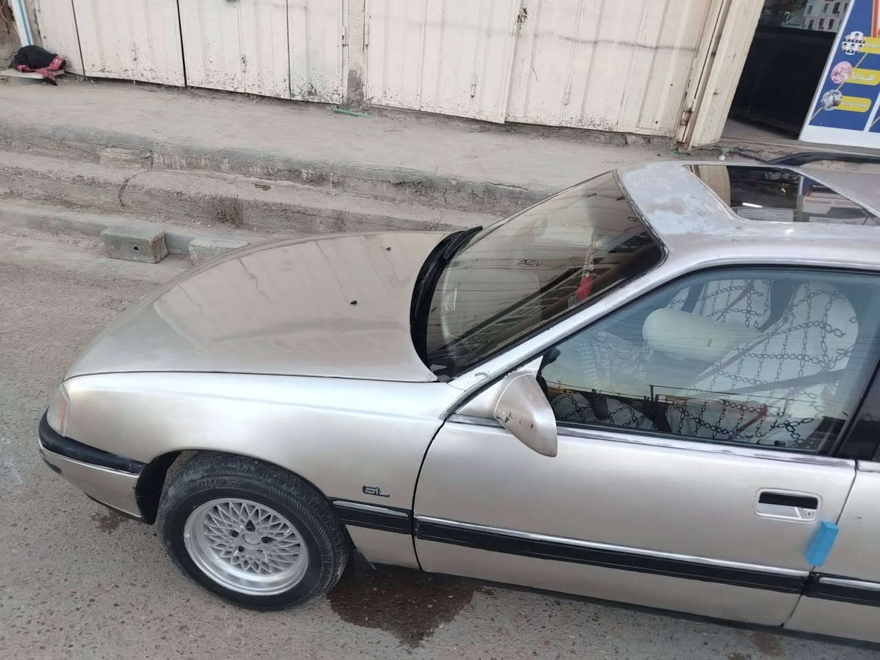 السلام عليكم اوبل اوميجا موديل 91 حجم 20 جير عادي رقم انبار ثانويه 30 صدر عمامي صدر خلفي جديد تخم تاير جديد كهربائياتها كلها كامله وشغاله عنواني بغداد البنوك سعر 30 وبيها مجال بيع مستعجل رقم الهاتف ***********
