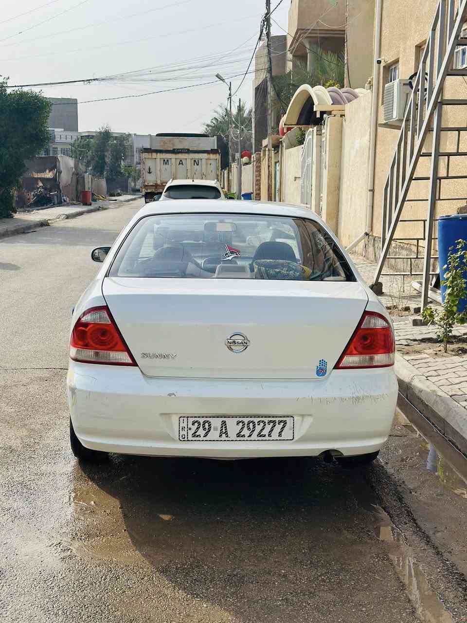 نيسان سني 2012 السعر 85 وبيهة مجال***********
