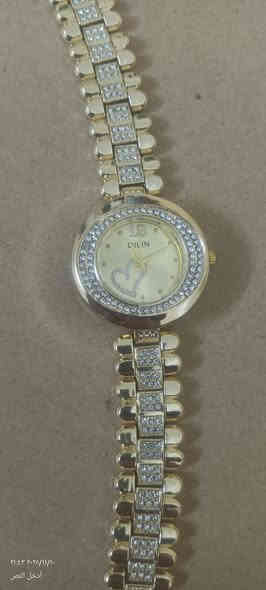 اخوان ساعه نسائيه السعر ١٠الف رقم ***********
