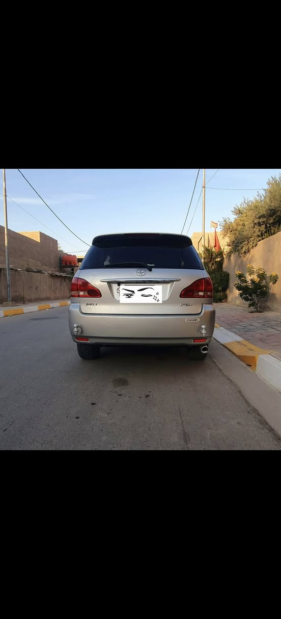 السلام عليكم ابصم مديل 2013 سياراة 7 راكب جاهزة مكينة كير حدادية تخم تاير منضومة غاز تبريد شغال 3 قطع رقم بغداد سيارة مكفولة كفالة عامة السعر 90 وبيهة مجال 
للاستفسار ***********//***********
