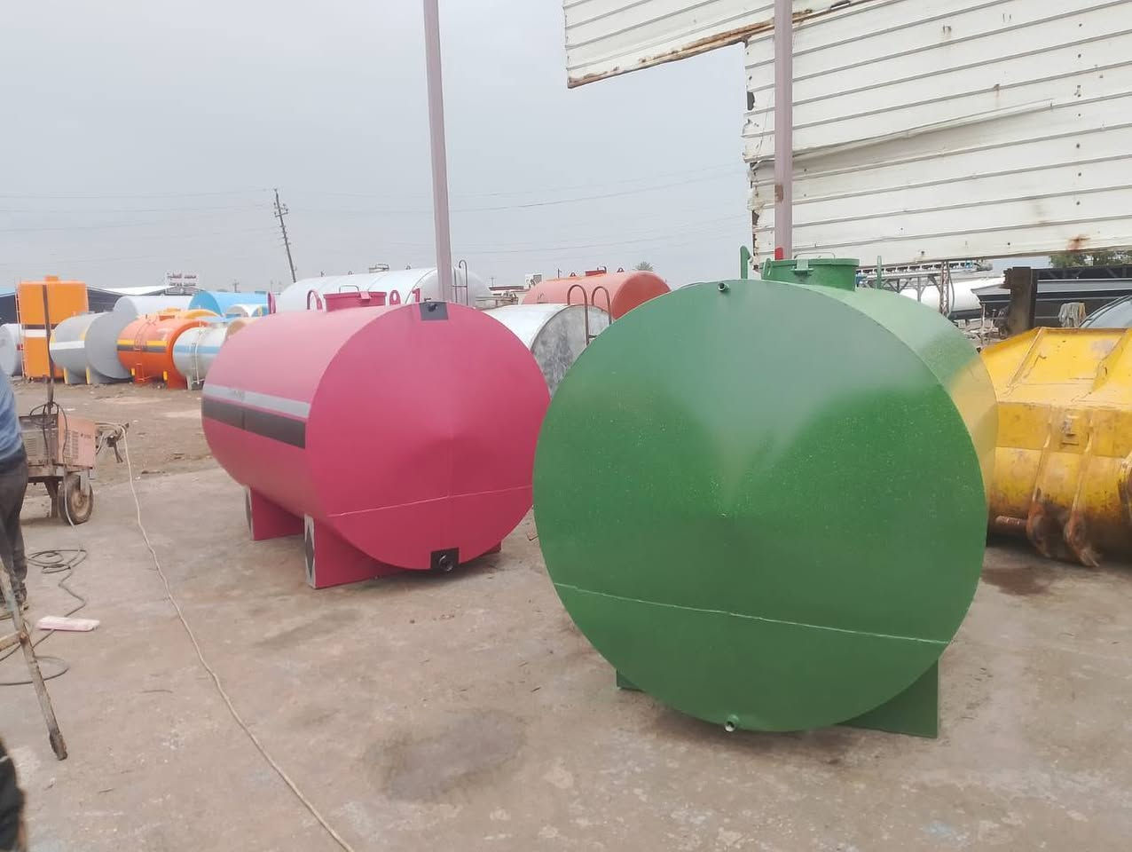 حدادة الشمري لكافة الأعمال الهندسية وتصنيع الخزانات وسايلوات الاسمنت للتواصل خاص او عل الرقم التالي 
***********
