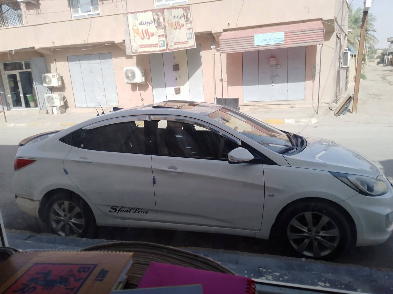 السلام عليكم هونداي اكسنت للبيع موديل ٢٠١٢ فول مواصفات بلو رقم انبار باسمي محرك ١٦٠٠  خليجي قطرتين مكفوله من الضربه والتبديل حتى الدعاميات مكفول مواصفاتها تنته شاشه خمسه ويل كب تحكمات ستيرن تدفئه تبريد فول الاستفسار مراسله ع خاص او ع رقم *********** مكان السياره الانبار حديثه
