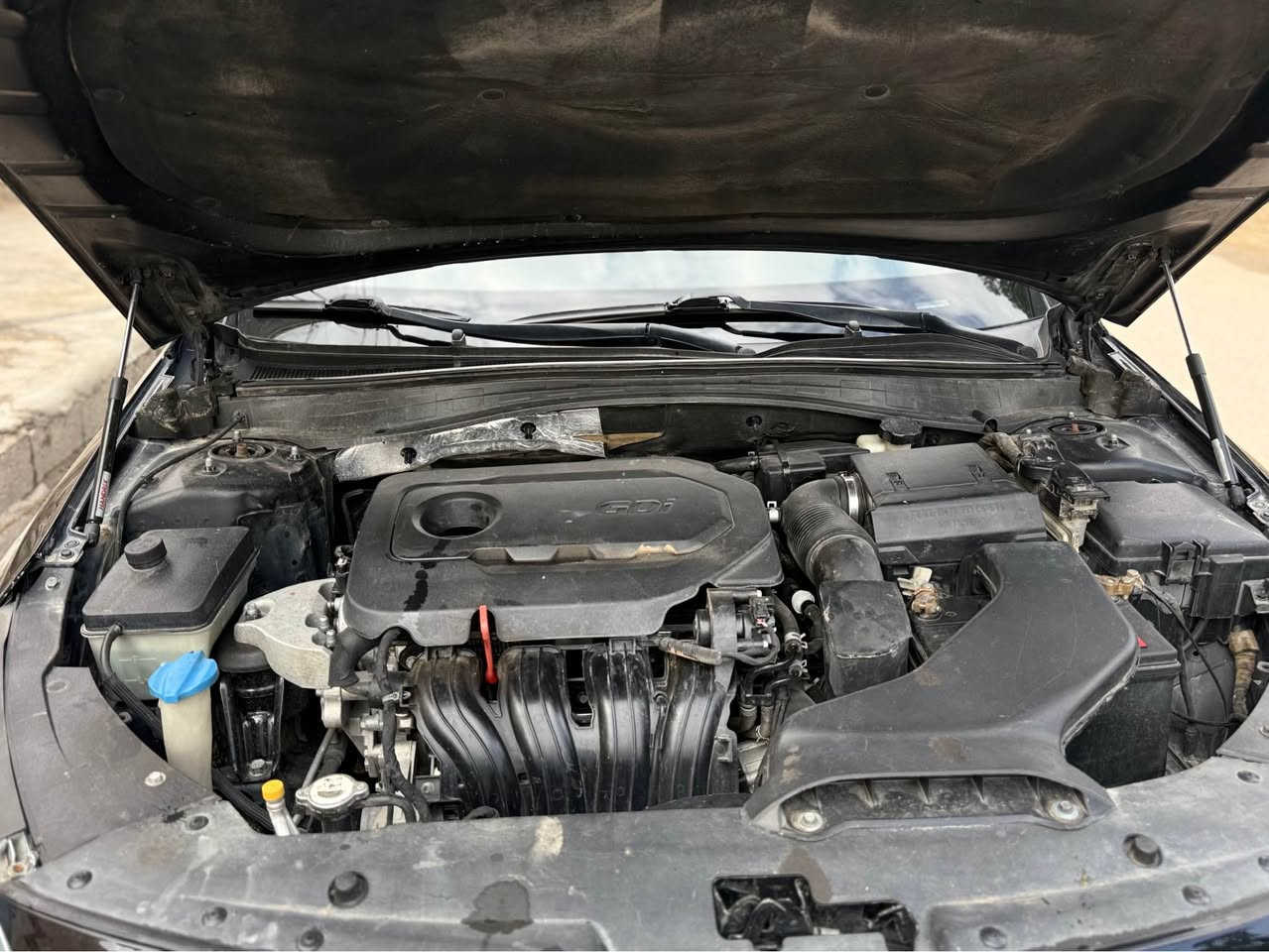 كيا اوبتيما وراد امريكي 2019 رقم بغداد تحويل ثاني يوم فول مواصفات كشن كهرباء بانوراما 3 وضعيات قياده اشاير بالمرايه 
حساس امامي حساس خلفي كاميرا دواره السياره جاهزه الاخير حبايه مابيها نقص مكينه وكير وحداديه وتخم تاير كفاله ماشيه 80 الف 
مكاني ذي قار قلعه سكر 
السعر 127 وبيها مجال حك جيه
التواصل والاستفسار 
*********** الحنينية, الجنوبية
