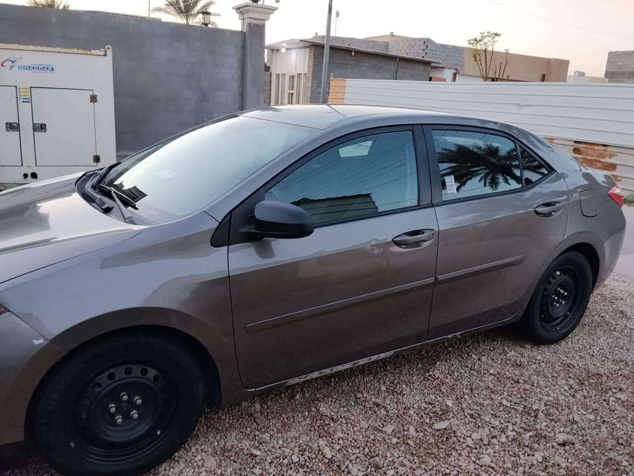 كورلا موديل 2017 
LE
كامله من كل شي 
تخم تاير جديد 
رقم انبار وشرط التحويل 
السعر 125 وبيها مجال للطيبين 
للاستفسار الاتصال بالرقم 
‭0781 890 8982
