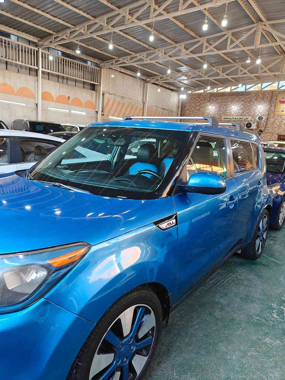 تحيه طيبه السلام عليكم
كيا صول 2016 
حادث موضوح صور صبغ عام 
كير مكينة مكفول 
مكينة ،،2000
شاشه كامره 
تحكم شاشه 
مثبت سرعة 
مانع انزلاق 
جام كهرباء 
ايكو سبورت 
سويج 
كشنات جلد
ويل كب 
تبريد ثلج 
صدر جديد 
جاهزة 
رقم بغداد باسمي تحويل مباشرة 
،95 ورقه وبيها مجال 
أي استفسار رقم صاحب السيارة 
،***********
مكان بغداد البياع أو دوره
