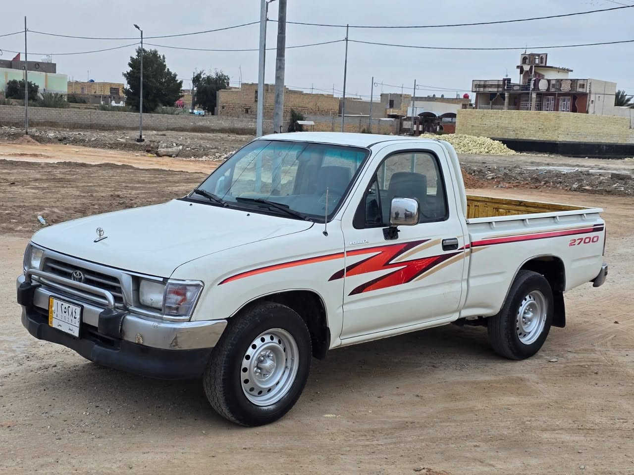 السلام عليكم
بيكم موديل 1999 رقم واسط 

مكفوله من الضربه والتبديل 

كير محرك على الشركه 

حداديه تخم تاير شرط 

شاصي اكسن شرط 

السعر 87 وبيه مجال 

الاتصال *********** مكان ديوانيه
