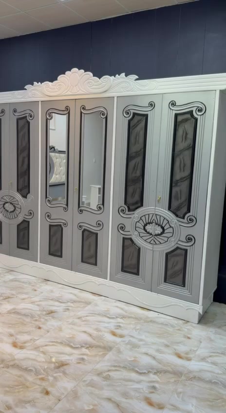 ⚜️تفاصيل الغرفة ....⚜️

صاج خارج ٤ملم ام دي اف 🪭
وداخل معاكس ٣ملم 
صبغ مرمري درجة اولى 

عدد القطع  ٧ قطع 😍
1 //جرباية  قياس  ١٦٠ × ٢٠٠ 
//ميز جانبي ايسر قياس ٥٠
2// وميز  جانبي  قياس ٥٠
3// زاوية ارتفاع مترين عرض ٨٠
4// وميز بلازمه  
5//وميز مراية ارتفاع مترين عرض ١٢٠
6// وكنتور ٦ باب  ارتفاع مترين و١٥ طول ٣ متر و١٥

القطعه الثامنة حسب الطلب شازلون
سعرها ٥٠ الف ❤️
طابوريه ١٥ ❤️


**إذا كنت صاحب هذا الإعلان وتريد حذفه لأي سبب، رجاءا أرسل رسالة إلى الدعم الفني**