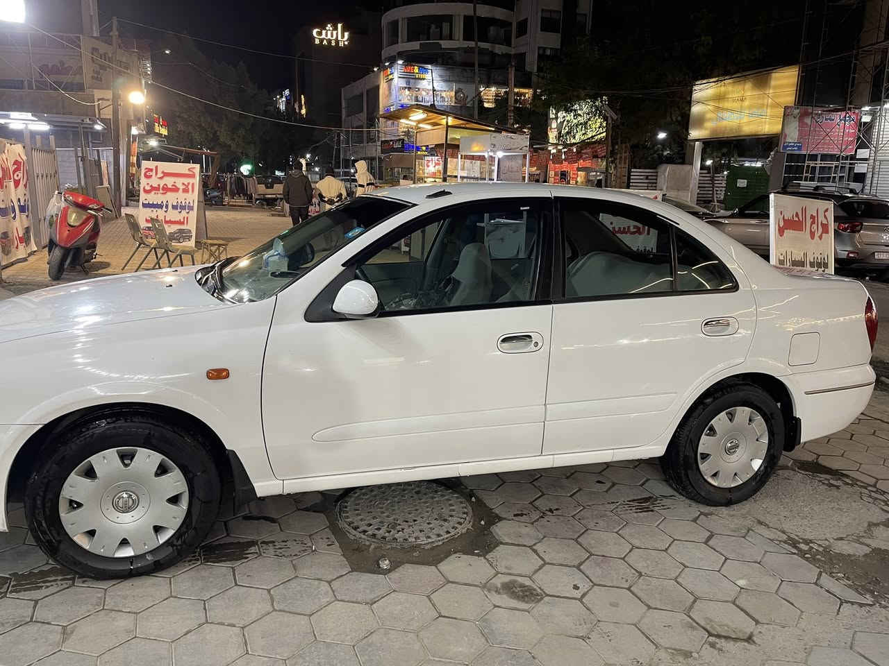 السلام عليكم سني 2009 للبيع بيها ربع دوسه صبغ والباقي كله بلادي مكينة كير كهربائيات برغي مامفتوح بيهن 
السعر 106 وبيها مجال بسيط 
مكان بغداد 
***********
