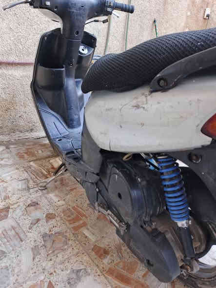 السلام عليكم دراجه ماكس قجمه سرعه 120 محرك ناعم وشلعه ومعدل محركها ممفتوح الكهربائيات كامله لايت اشاير كله شغال عليها صالنصه FM رياضي شغاله نكره سلف وهندر كفراتها نضيفه الأبلاديه ختم واحد سعرها 350 وبيها مجال مكاني بغداد التاجي منطقة ابو الجدايل ***********
