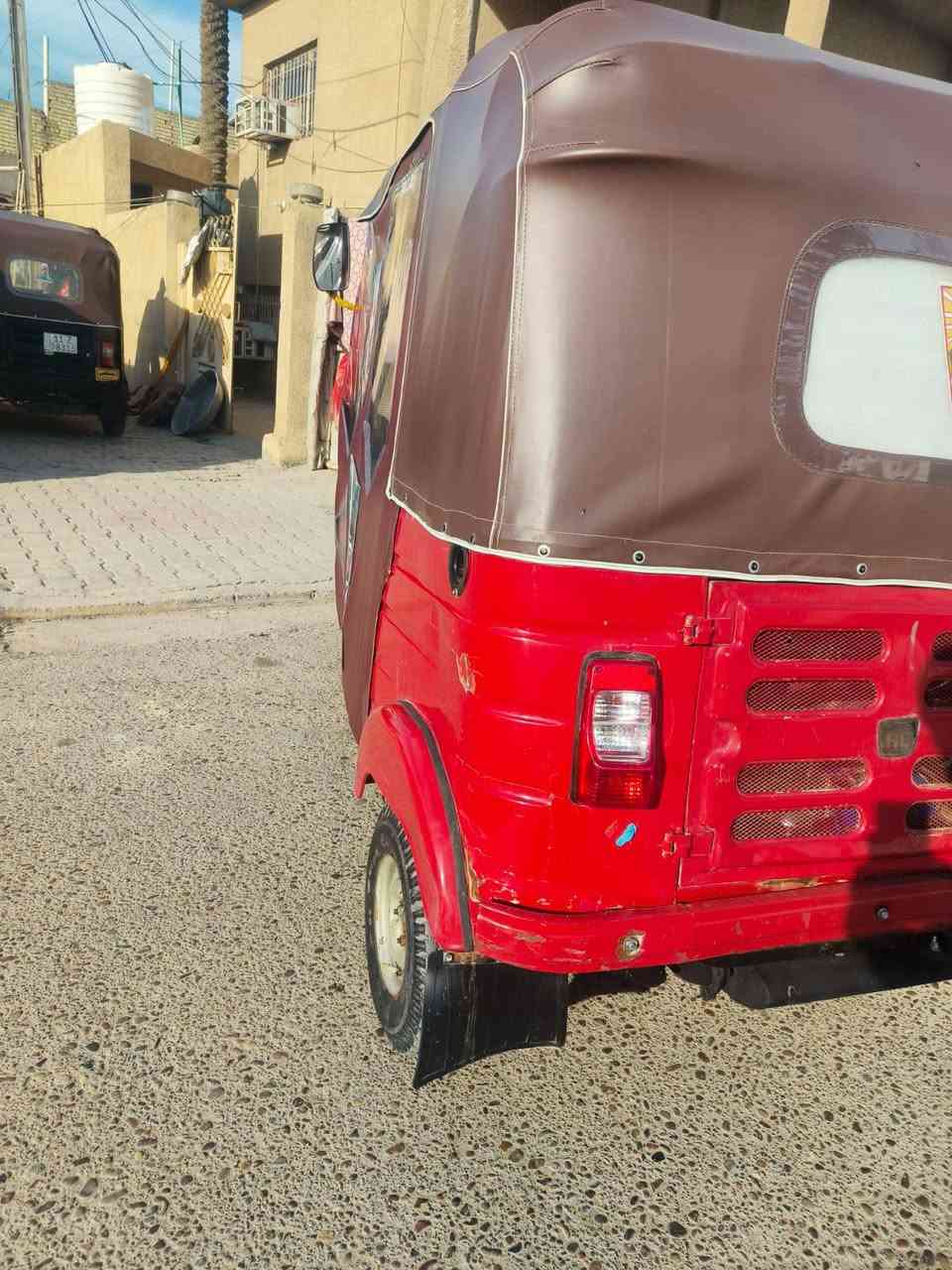 تكتك 18 شهر 11 للبيع رقم وسنويه تكتك بيها محرك مفول اخرس بيها صفحه السعر 4650 وبيها مجال المكان جسر ديالى شارع 70 
***********
