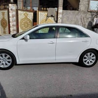 كامري فول • ٢٠٠٩ • شاشة وكاميرا