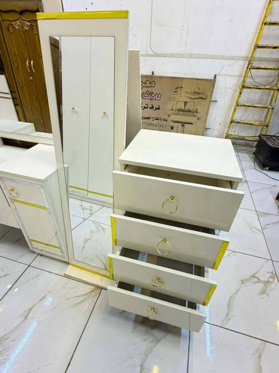 غرفه تركيه 9قطع سعرها 600للــتواصل علـى الـواتـســاب فقط غير متواجده ماسنجر ☎️***********
