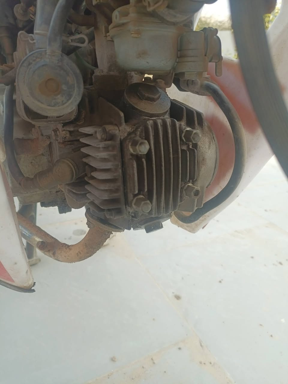 سلام عليكم سرفيز للبيع مناقصه شي دبل دسك تايرات جدد فقط اكو صوت بل مكينه اعتقد مال فيلس لو مادري سعر 650 وبي مجال للطيبين الاستفسار اتصل ***********
