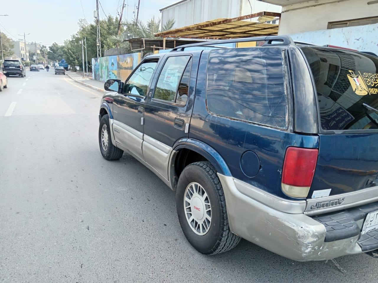 السلام عليكم جمسي كصيره مكينه وكير خير من الله كهربئيات شغاله تخم تاير صدر جديد غرفه حلوه سياره عضمتهه بلاديه شواصيهه جدد موديل ٢٠٠٠ ترايهه يخبل السعر ٣٣مكان السياره بغداد الحريه الاتصال ***********
