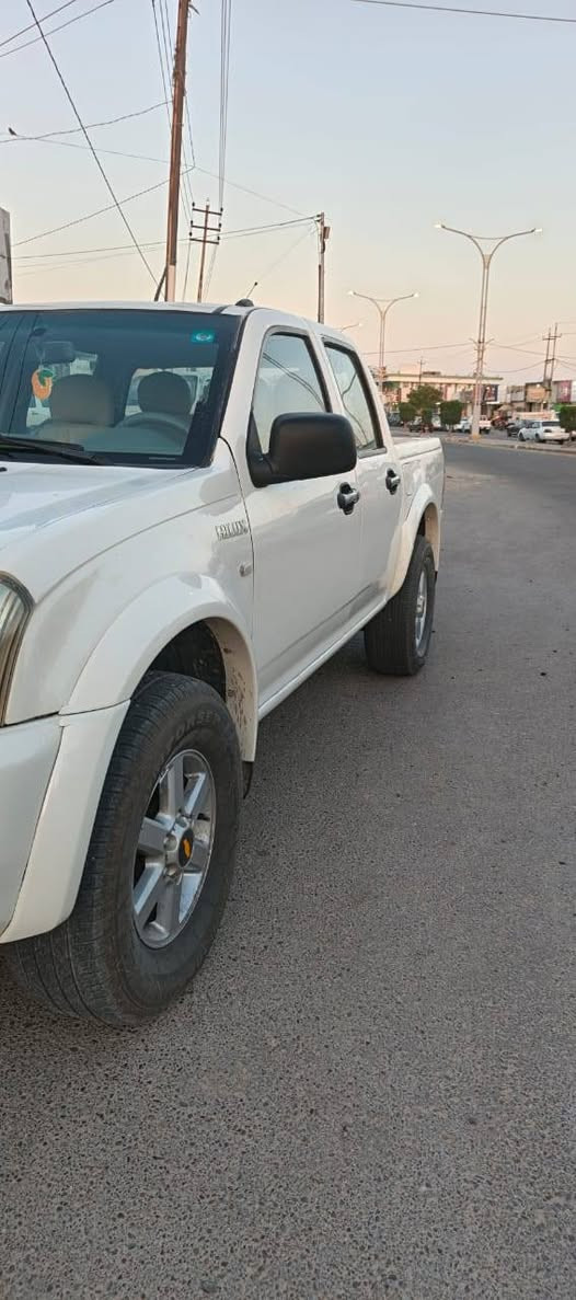 لوف للبيع موديل 2005 سياره جاهزه من كلشي تبريد ويه لسويج سياره مصبوغه للجمليه تخم تاير ويلكب سياره مرقمه بغداد ورقم جاهز تحويل ثاني يوم العنوان عامريه صمود للاستفسار ***********
