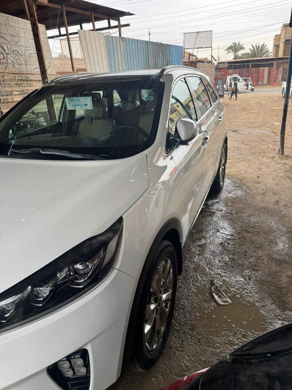 سياره سورنتو للبيع 2018 ثلاث قطع تبريد فول سياره بني رامه مكينه وكير مكفول  ***********
