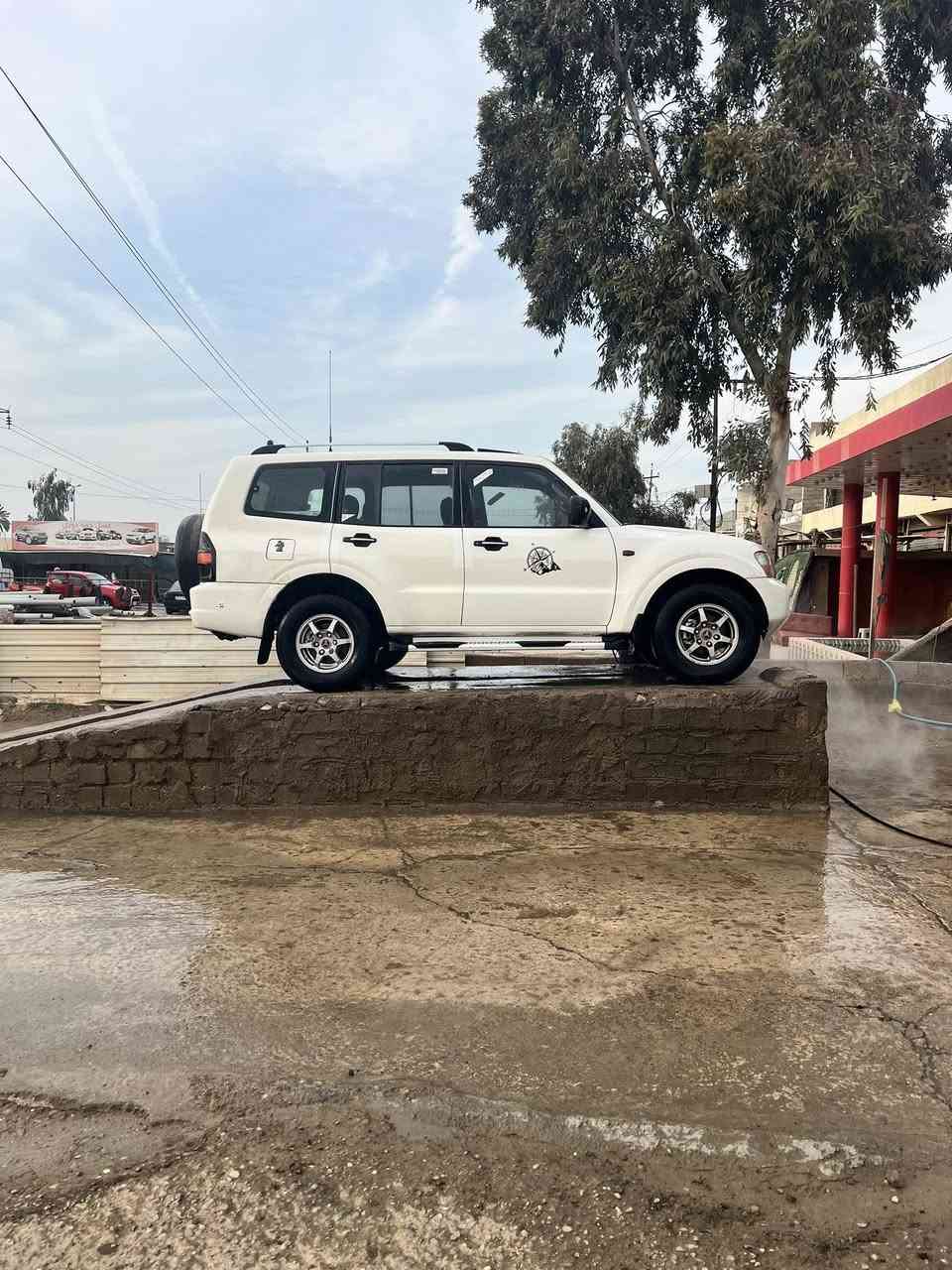 باجيرو 2002سياره حلوه نظيفه وشخصيه محرك 3500فور ويل هزه وسنويه جديد رقم اربيل بيع مستعجل السعر 77وبيها مجال الشراي يتصل ***********مكان السياره كركوك
