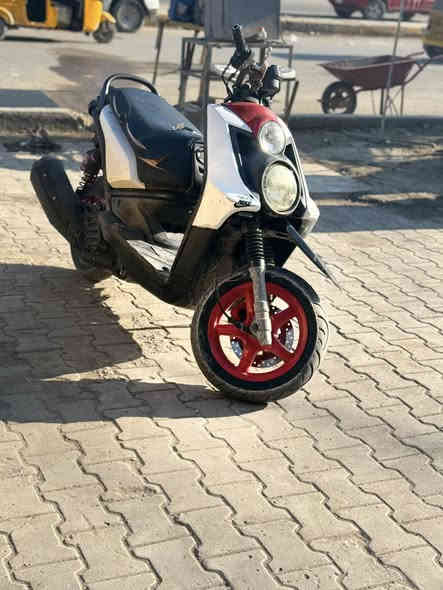 سلام عليكم شباب درجه جبلي البيع درجه صالهه شهرين نازله من الرمبهً درجهًً خير من الله مكاني مدينه الصدر رقم***********
