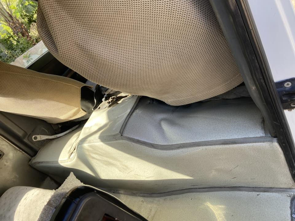 السلام عليكم 
نيسان للبيع موديل 2012
رقم الجديد دولي رقم كربلاء بيها ضربه بصفحت العبري بل بحم الغد  والبجم بي صبغ 
المكينه مجفتها قبل سنه لا صرف ولاء تبخير
صدر جديد تخم تاير جديد صبغ وياله دسكات جديده 
اكسل وكير كفاله وعينه وصينيه وبوربرن جدد فلاوين الثابت كهربايات شغاله كلها   تبريد عاطل   باب السلات بيها بارد جوه يم الكنر والصفحه الطويله بيها بارد شويه يم الهلال وبيها رعصتين بل صفحه الطويله كاعيه جديده وسقف نايلون 
غير هذني الذاكرتهن مابيها شي بعد 
مكاني بغداد الكراده 
للستفسار اكثر (***********)
السعر 117وبيها مجال لطيبين
