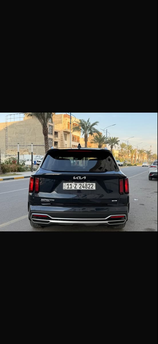 السلام عليكم
كيا سورنتو 2023 EX هايبرد 
السعر 205
صبغ 2 قطعه فقط 
✔ مقاعد جلد (7 مقاعد) داخل Vip 
✔ تحكم كهربائي في المقاعد الأمامية
✔ نظام قيادة Terrain Mode
✔ نوافذ خلفية وأمامية أوتوماتيكية
✔ مساحات تخزين متعددة وحوامل أكواب
✔ إضاءة داخلية LED  
       اكو بعد هواي مواصفات بيها 
للتواصل
***********او ***********
العنوان بغداد حي الجامعه

