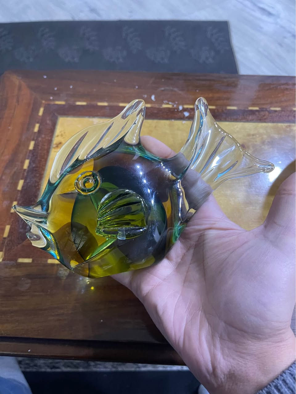 سلام عليكم مجموعه تحفيات مكاني بصره يوجد توصيل 
*********** Singapore
