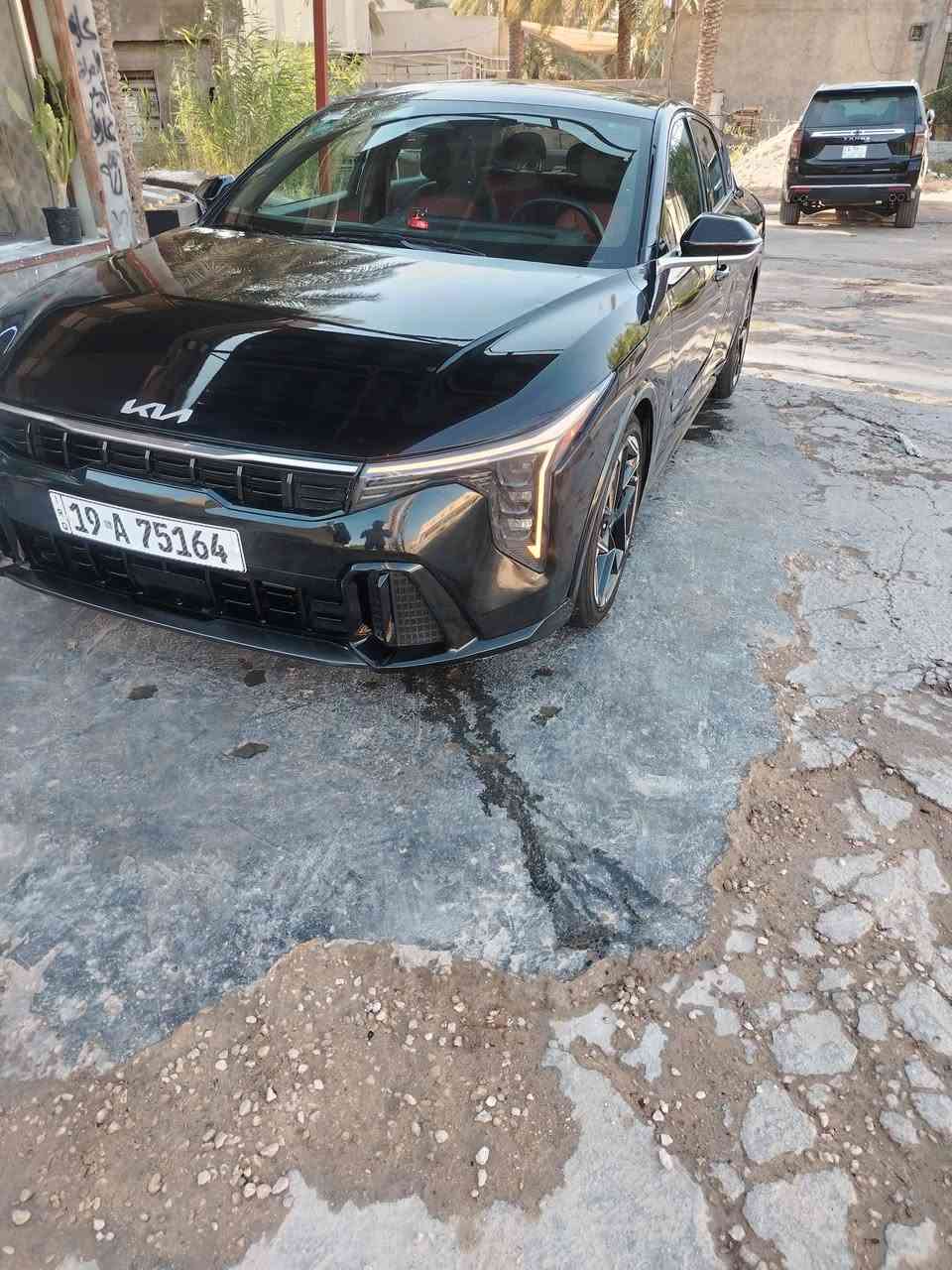 � للبيع.          Kia K4 GT موديل 2025 🚘
السيارة بحالة جيدة 
🔹 حادث خفيف وصور الحادث مرفقة بالمنشور ( جاملغ مبدل والبنيد مصلح بدون دواخل شرط و بدون ارباك حتا الدعاميه راجع نفسه )
 موضح بالصور
🔹 محرك 2000 CC DOHC دوش
🔹 نظافة عالية 
📋 المواصفات:
✅ تشغيل بصمة وتشغيل عن بعد 
✅ دخول ذكي (Smart Key)
✅ شاشة حديثة تدعم Apple CarPlay
✅ شحن لاسلكي (Wireless Charger)
 Auto Hold ✅
✅ سايد بريك إلكتروني بصمة
✅ كاميرا 360 درجة (دوارة)
✅ رادار أمامي
✅ رادار خلفي
✅ رادار جانبي
✅ نظام تحديد المسار (Lane Keep Assist)
✅ وضعيات قيادة متعددة
✅ مصابيح زينون
✅ إنارة خلفية LED
✅ ويل قياس 17 إنج
فتحة سقف بانوراما
داخل جلد لونين
كشنات حار بارد وكهرباء
جام أوتو
السيارة داخلة كتاب شهداء بأسمي
كربلاء المقدسه - للاستفسار الاتصال ***********
