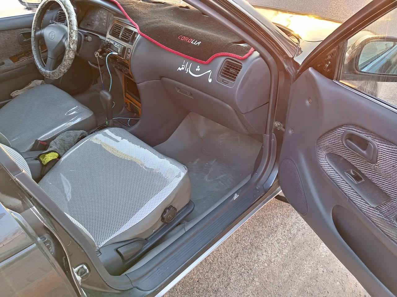 سلام عليكم كورله للبيع موديل 1993 مصبوغه فقط للجماليه سياره بدون خياس وضربه مكفوله جاهزه سياره مكينه كير حداديه صدر بسمي مشروع وطني سنويه29 مكان واسط النعمانيه الاتصال عل رقم ***********
***********
