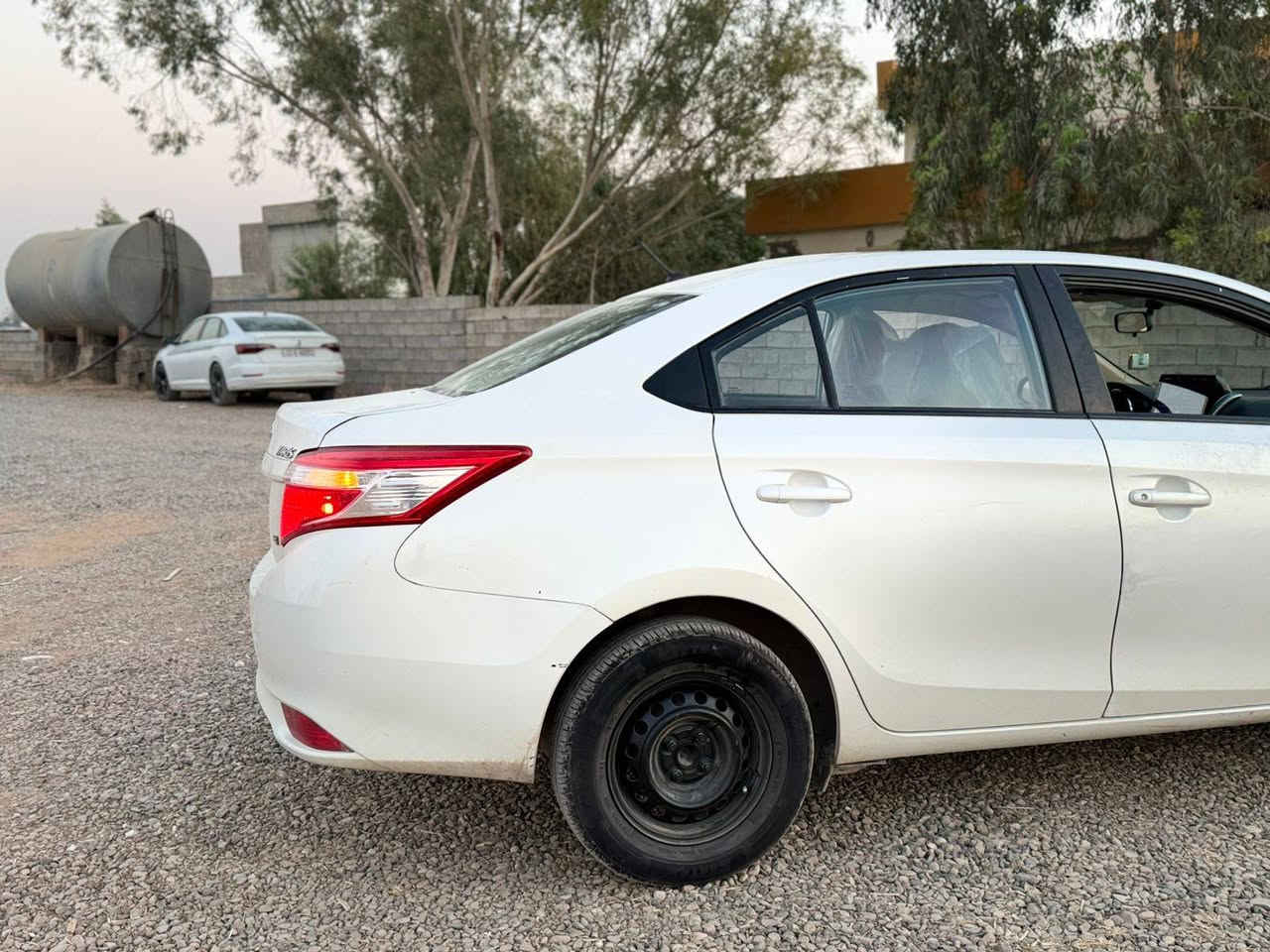 یارس ٢٠١٥ دوو پارچە بۆیاخ هەزەو سەنەوی هتا٢٠٢٩ نوێيە چوار پستن مەکینە گەورە بێناو گرتن بێ ێرباگ شاشەو کامیرە فولفول ماسەفات *********** کەمێک مەجال أربيل, العراق
