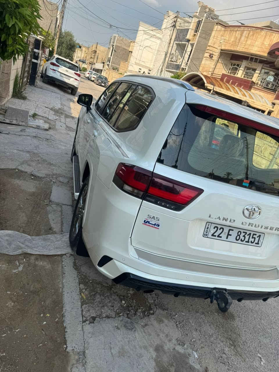 للبيع او مراوس لاندكروز 2023
وكالة SAS ام الضمان سياره كلش جديده و مكفوله كفاله عامه فئة السياره GXR 
مواصفات السياره 
6 سلندر محرك 4000 تنفس طبيعي 
3 شاشات تطبيق 
بصمة تشغيل و 4 ابواب و صندوق كله بصمة 
تشغيل عن بعد 
حساس امامي خلفي 
لايت و بك لايت LED 
سلايد روف 
كشنات جلد 
كشنات كهرباء الأمامي و الخلفي كله كهرباء 
الكشنات الأماميه تبريد تدفئه 
طفايه بلاديه اشاير بالمري مرايه شفط 
تحكم ستيرن كامل 
وباقي مواصفات ال GXR معروفه 
سياره كلش جديده و مال بيت و صيانتها كلها بالشركة ابيعلك بشرط الفحص وين ما يعجبك السياره رقم اربيل بسمي تريد تحويل او وكالة اني حاضر هزه و فحص كله جديد سعر السياره ب 65000$ بيها مجال للشراي بسعر لاندكروز 22 للآستفسار الأتصال على الرقام ***********
*********** اتصل و تدلل 
تحياتي للجميع
