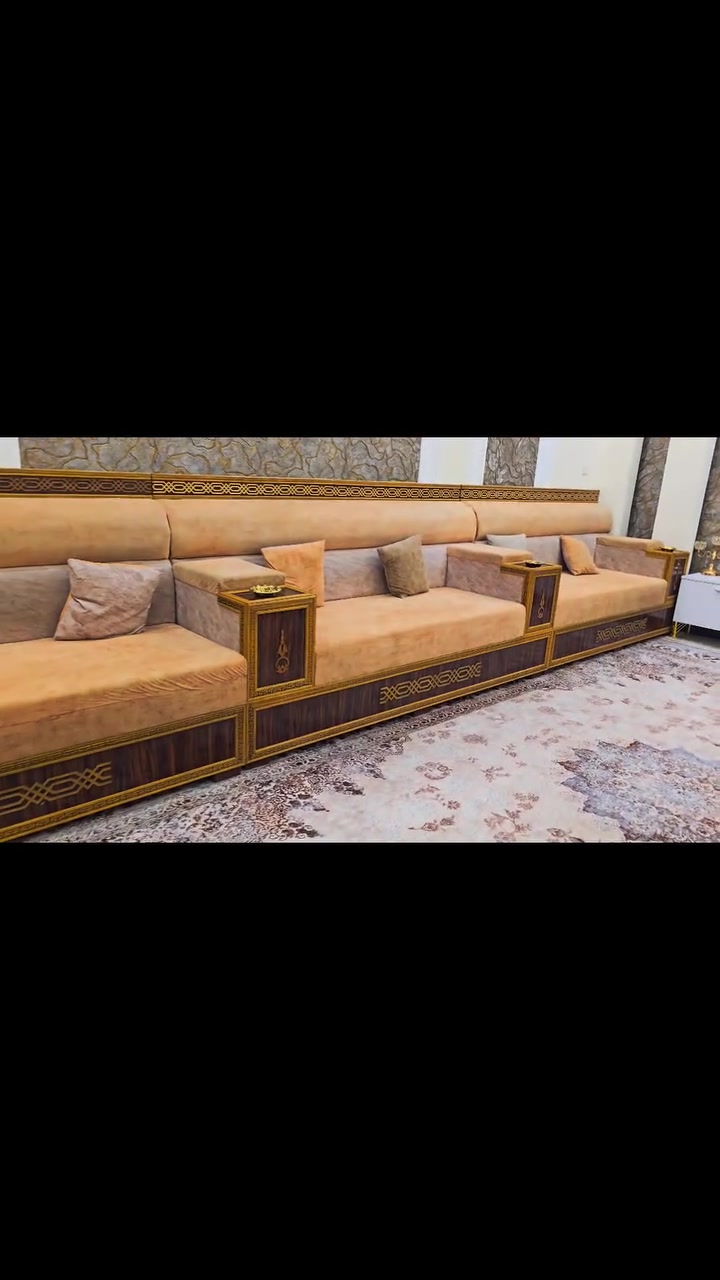 تخم ديوان تسكام درجة اولى هيكل واسفنج ثقيل جدا مع طبلات. اشتغلته سعر المتر ب١٦٠ قياس ١١ م . جهة ٦م وجهة ٥م. سعر البيع (مليون و٤٨٠) .


**إذا كنت صاحب هذا الإعلان وتريد حذفه لأي سبب، رجاءا أرسل رسالة إلى الدعم الفني**