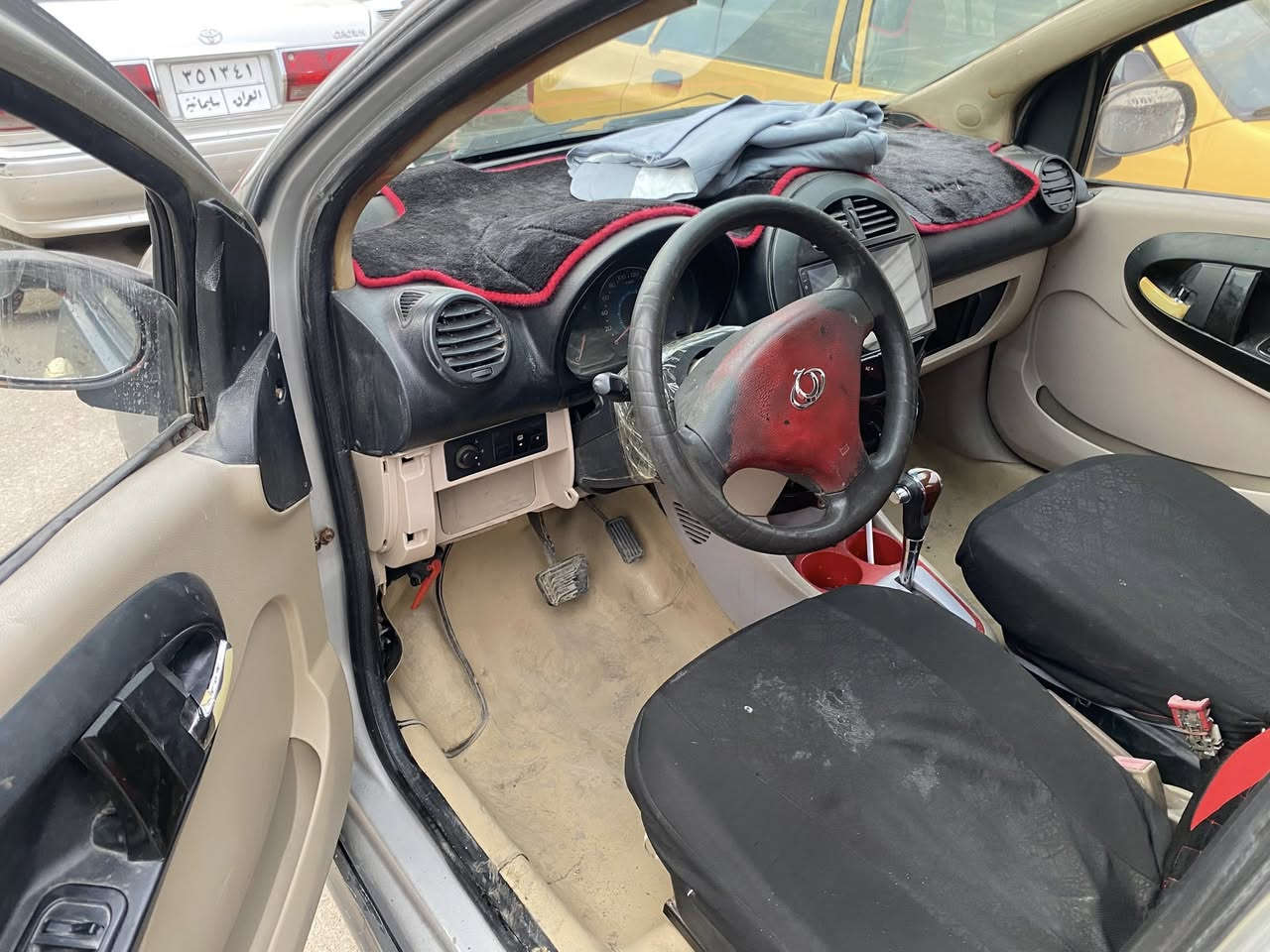 باندا موديل ٢٠١٢ محرك وكير حلوات سنويه ل٢٨ سياره حلوه سعره ٣٧ وبيه مجال قليل مكان سيارة بل عماره لاستفسار على هاذه رقم ***********
