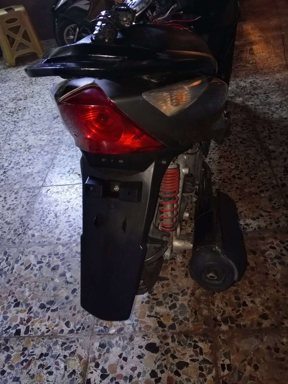 السلام عليكم ماكس ثعلب 140 دراجه 
حلوه ونضيفه لا تبخير ولا تنقيص شلعه ومعدله تخبل
كهربائيات شغاله نكره سلف وياهن زوج لايتات اصلي 
وستاند جديد مكاني العبيدي الشهداء الثالثه السعر 4050
وبيها مجال الاتصال عل الرقم ***********
