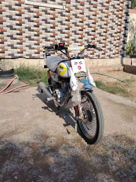 للبيع دراجة نامي برو محرك 200بدون اي نقص أوراق كامل كاربايات شغال تايرات جديد صالنصهS500 جاهزه الدراجه سعر ٦٥٠ وبي مجال بسيط رقم موبايل ***********
