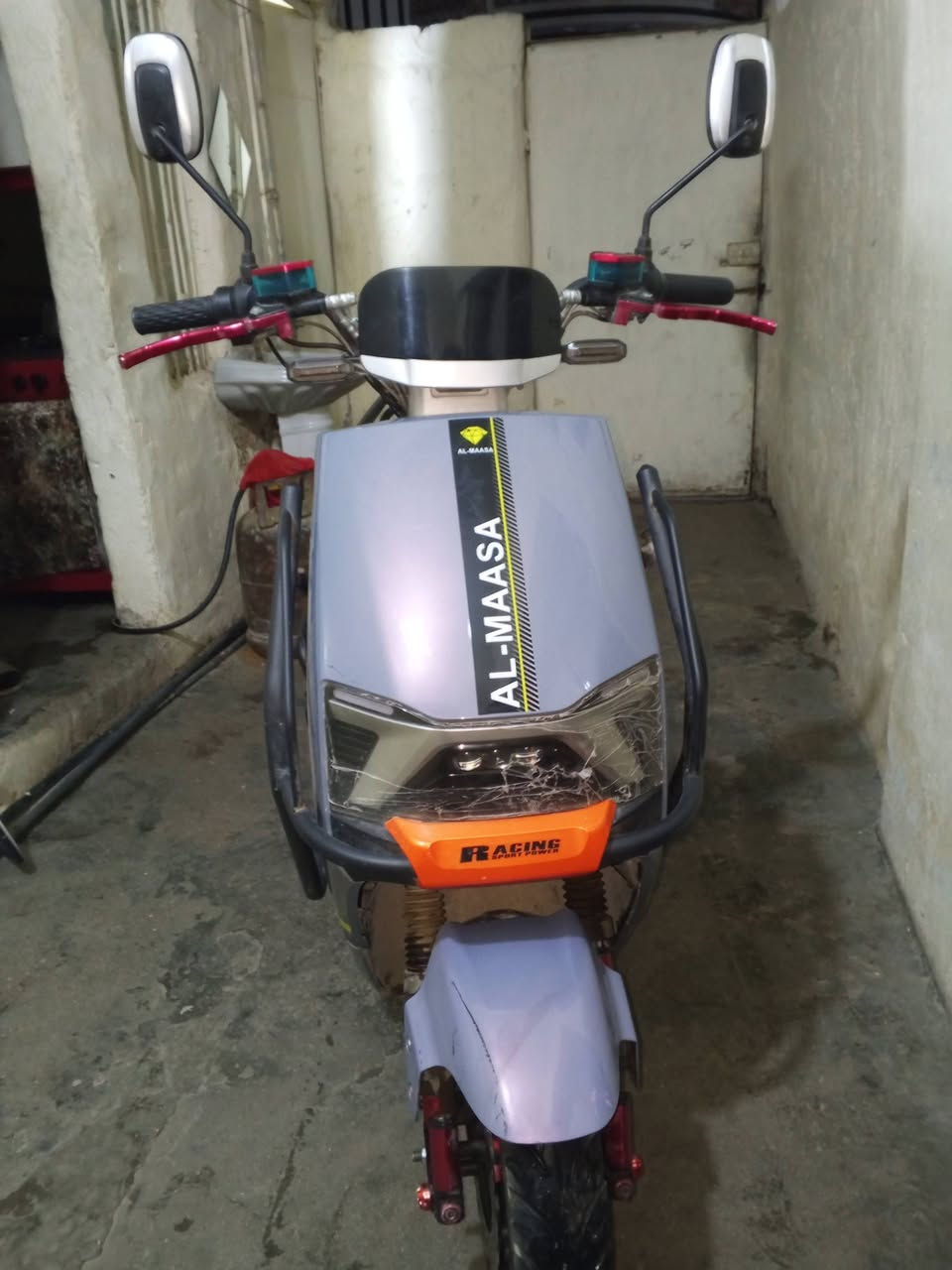 السلام عليكم 
 بايسكل شحن نضيف مثل ما واضح بل صوره  ل بيع 650
***********المكان الرمادي الثيله
